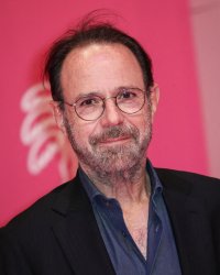 Marc Levy : sa trilogie 9 adaptée en série par Costa-Gavras