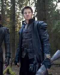 Hansel & Gretel : Witch Hunters 2, orphelin de réalisateur