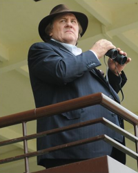 Gérard Depardieu l'exilé fiscal : Attaqué par Torreton, défendu par Deneuve