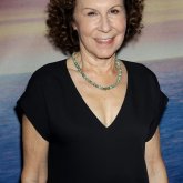 Rhea Perlman