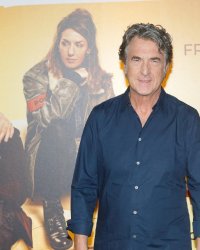 François Cluzet fait l'éloge d'Isabelle Adjani : "Elle a un coeur d'or"
