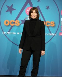 Mathilde Seigner adresse un tendre hommage à son père décédé il y a deux ans