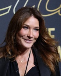 Carla Bruni se confie sur son couple : "J'ai eu envie de faire battre son coeur"