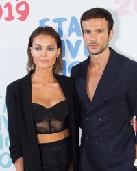 Caroline Receveur a dit oui : qui est son mari Hugo Philip ?