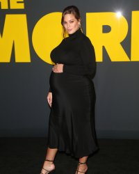 Ashley Graham : "J'ai lutté pour m'aimer comme je suis"
