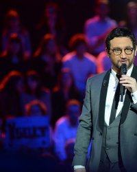 Cyril Hanouna se prépare à animer 48h de direct depuis chez lui