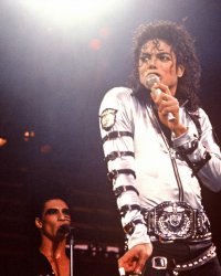 Michael Jackson manipulé ? Son frère et son neveu réclament une enquête