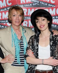 Jennifer Ayache : ses confessions osées au micro de Brigitte Lahaie