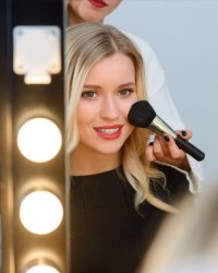 4 erreurs de maquillage à éviter sur le tapis rouge (et dans la vie)