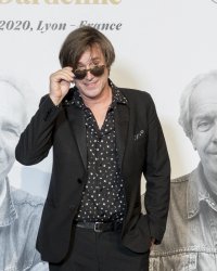 Thomas Dutronc se souvient de Serge Gainsbourg : "Je lui dois ma première cuite"
