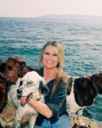 Brigitte Bardot se confesse sur le traumatisme que fut la naissance de son fils