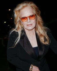 Sylvie Vartan met les choses au clair sur l'idylle présumée de Johnny et Deneuve