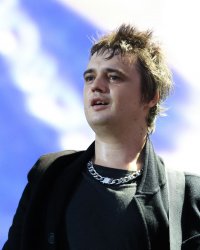 Pete Doherty s'engage avec Peta contre la fourrure !