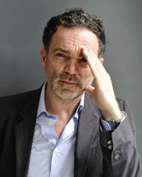 Yann Moix fait son retour comme chroniqueur... chez Cyril Hanouna !
