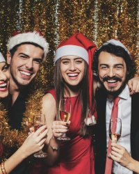 Envie de passer Noël autrement qu'en famille ?