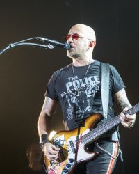 Pascal Obispo : un homme lui a "tiré dessus" en plein concert