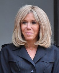 Passion lecture pour Brigitte Macron : quel est son auteur préféré ?