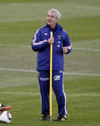 Nicolas Anelka : où en sont ses relations avec Raymond Domenech ?