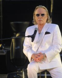 Christophe : la dernière compagne du chanteur fait d'étonnantes révélations