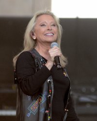 Véronique Sanson évoque sa séparation avec Michel Berger : "J'ai été lâche"