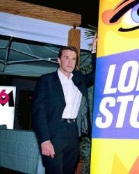 Loft Story : la voix off revient sur les coulisses de la première saison