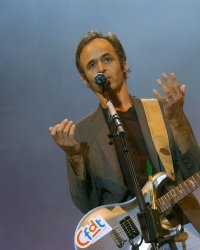 Jean-Jacques Goldman sort de sa réserve pour une cause qui lui tient à coeur