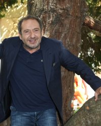 Patrick Timsit sur son fils pendant le confinement : "Je le voyais en ennemi"