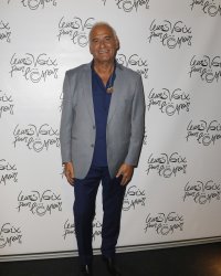 Hommage à Charles Aznavour : Michel Fugain pousse un coup de gueule