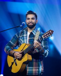 Kendji Girac face aux préjugés sur les gens du voyage : "C'est blessant"