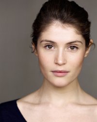 Gemma Arterton est la nouvelle ambassadrice de Neutrogena