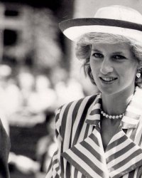 Lady Di aurait eu 60 ans : la princesse en 3 polémiques