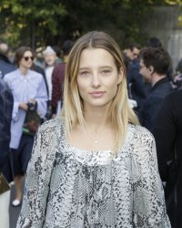 La petite-fille de Johnny Hallyday attaquée sur les réseaux sociaux