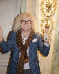 Pierre-Jean Chalençon : viré de DALS pour être allé chez Cyril Hanouna ?