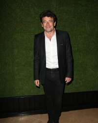 Très ému, Patrick Bruel évoque son amitié avec Johnny Hallyday