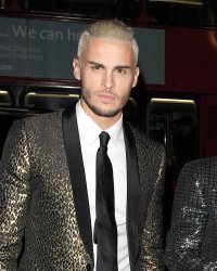 Baptiste Giabiconi : le "toyboy" de Karl Lagerfeld ? Il répond