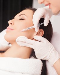 Les jeunes Français craquent pour la chirurgie esthétique