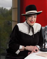Geneviève De Fontenay accuse Sylvie Tellier d'être "malhonnête"