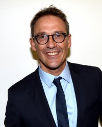 Julien Courbet victime d'une arnaque de 50 000 euros : il raconte !