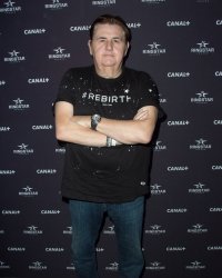 Pierre Ménès : après l'annonce de son hospitalisation, il donne de ses nouvelles