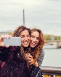 4 astuces pour un réussir un selfie de star