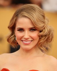 Sophia Bush devient l'égérie d'une nouvelle marque de parfums !