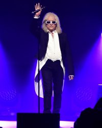 Michel Polnareff annonce une mauvaise nouvelle à ses fans et s'explique