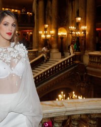 Iris Mittenaere se confie sur les coulisses de Miss France : "C'était horrible"
