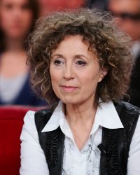 Mireille Dumas : une soirée spéciale pour ses 40 ans de carrière ?
