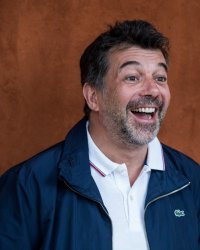 Stéphane Plaza raconte les dessous amusants de sa coloc' avec Karine Le Marchand