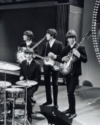 Découvrez cette collection mode canon qui rend hommage aux Beatles