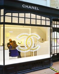 Pourquoi le Chanel n°5 est aussi célèbre ?