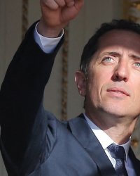 Gad Elmaleh, séparé de Charlotte Casiraghi : il raconte son accueil à Monaco