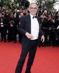 Fabrice Luchini subjugué par Naomi Campbell dans C à vous