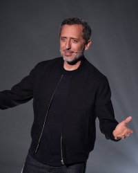 Gad Elmaleh évoque sa consommation d'alcool : "J'étais un peu excessif"